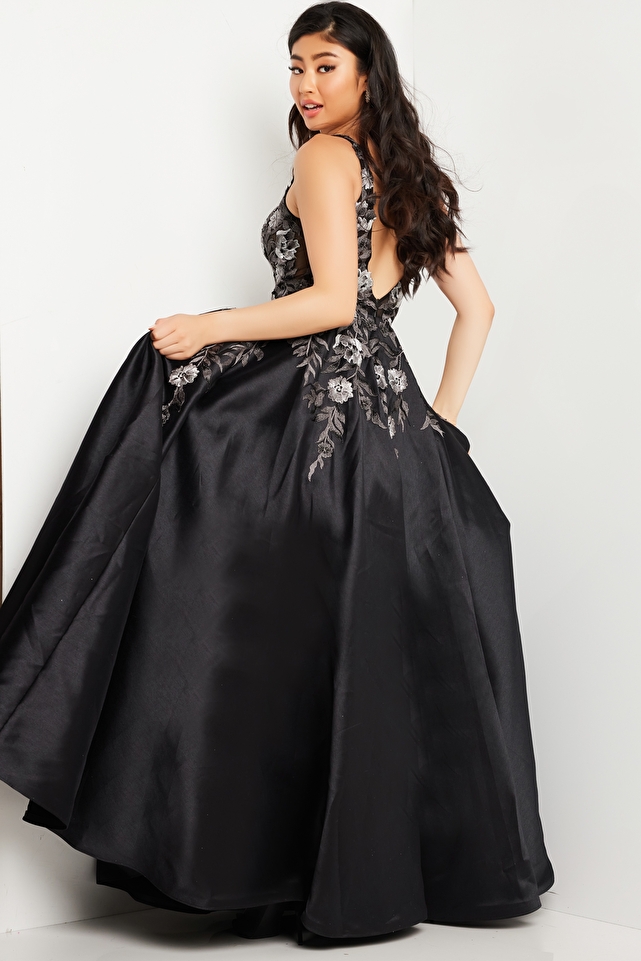 Black Embroidery Floral Prom Dress